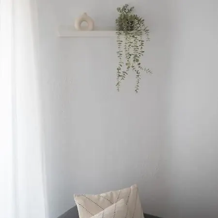 Atico Ispal Con Terraza En Centro Daire *